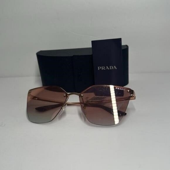 💯- New Prada Cinéma Dark Gold Irregular Cat Eye Sunglasses Cinéma Collection - Picture 2 of 12